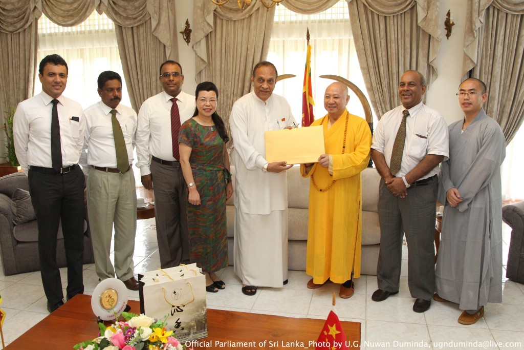 _pix by u.g.nuwan dumindaIMGL3640_pix by u.g.nuwan duminda